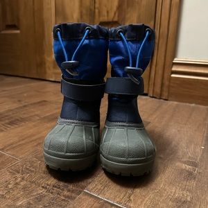 Columbia little kid snow boots. Size 10T